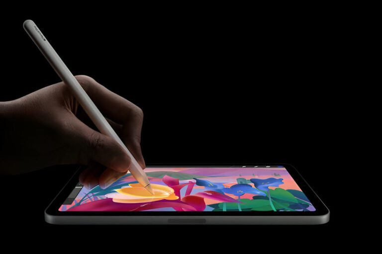 Apple pencil writing on iPad mini promo image